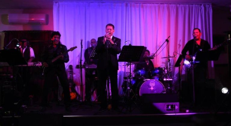 Desmond & the Clan show – October 2017