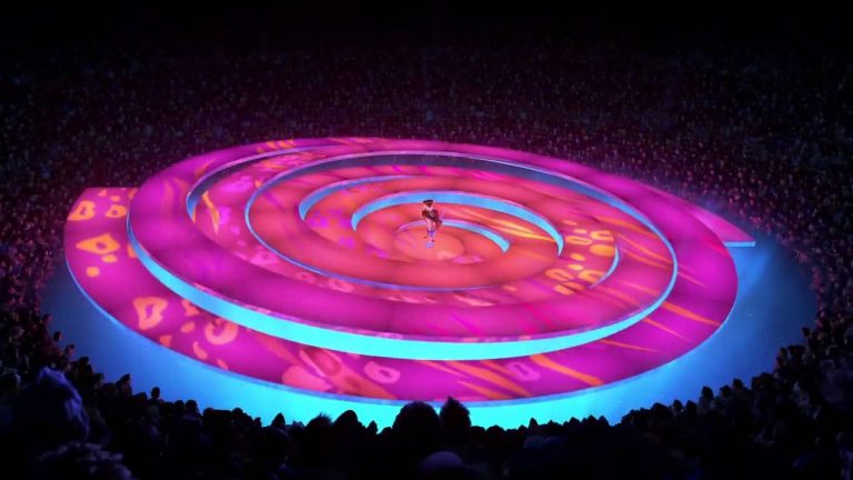 “THE FIZZLING FIREWORK” by Des Kelly