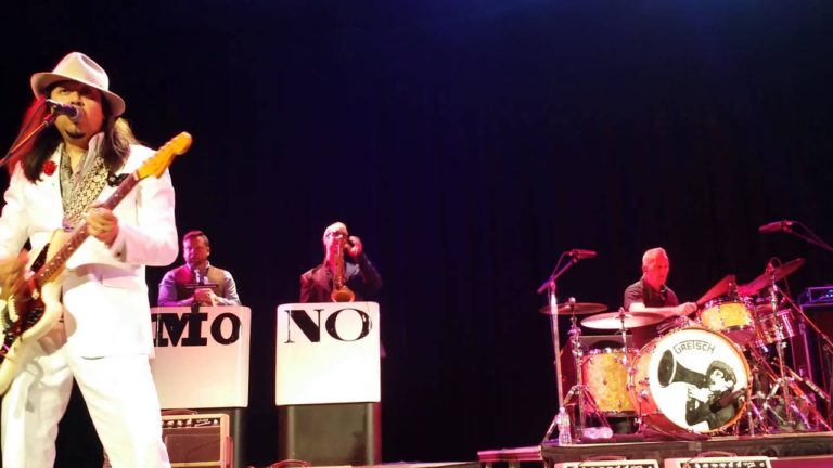 “STORIES IN SONG” SERIES 2019 – “WAITING FOR THE WORLD TO END” – By Des Kelly