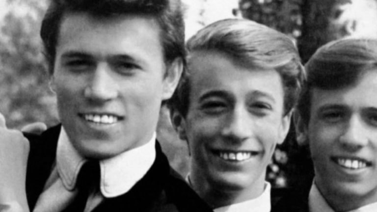 “THIS TEXT, TO YOU” – By Des Kelly