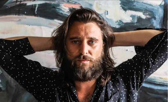LIam Gallagher gave Jet's Nic Cester the tick of approval for Shine On