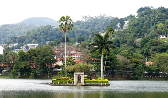Kandy Lake