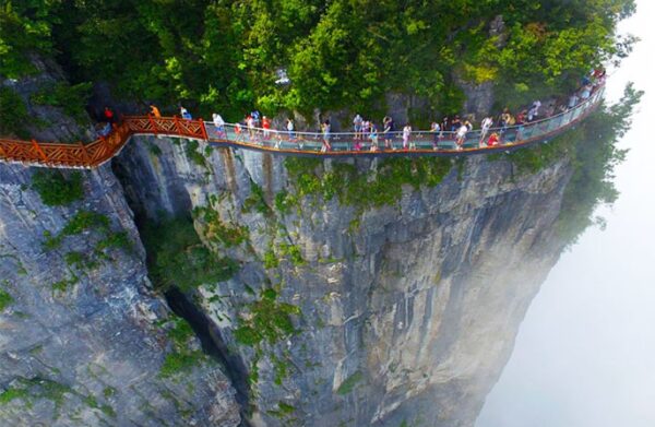 Coiling Dragon Cliff skywalk