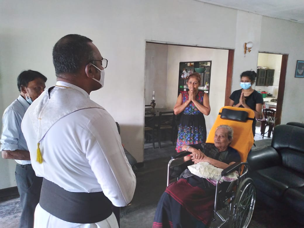 Ever Green legendary Vocalist Christopher Paul is Paralysed , living in his twilight years 