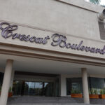 Crescat Boulevard