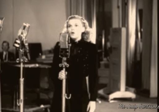 JUDY GARLAND at 21 singing OVER THE RAINBOW remastered audio