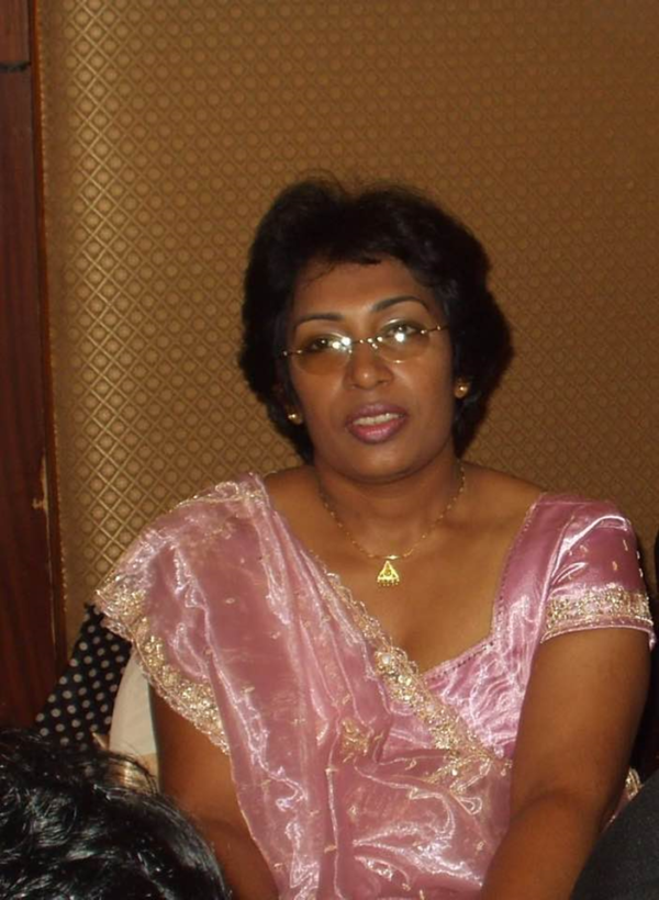 Dreaded cancer snatched cruelly the life of physician Gangadari Gardiyawasam nee Aarewatte at relatively young age of 49 years - by Sunil Thenabadu