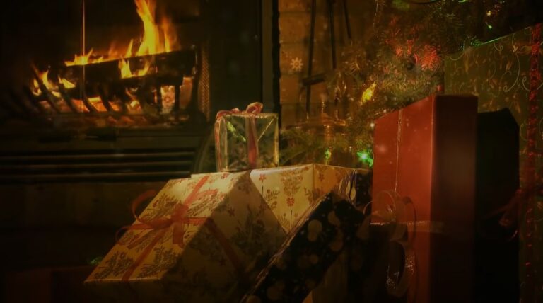 CEYLON CHRISTMAS CHEER – by Des Kelly