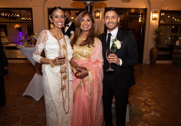 ridesmaids with bride. Dilhani Jayasinghe, Nayomi Ekanayake, Sara Makandura, Jessica Ekanayake, Minori and Sayuri Ito.