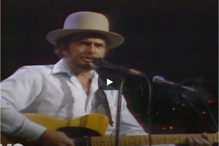 “AMERICA ON AUSTRALIA” – by Des Kelly