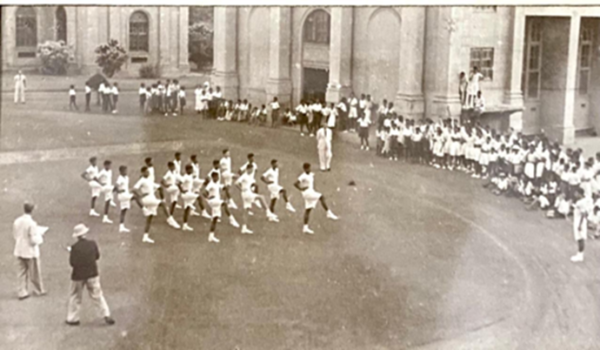 Fond memories! The great school by the sea - during a bygone era! Certainly evokes much nostalgia amongst Thomians past and present!