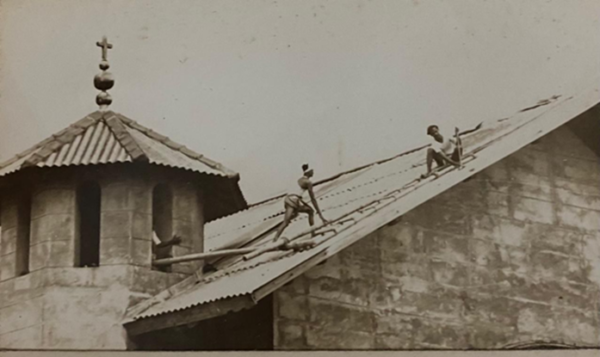 Fond memories! The great school by the sea - during a bygone era! Certainly evokes much nostalgia amongst Thomians past and present!