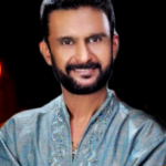Lalithakala Visharada Deshamanya Manoj Peiris in an effervescent dominant voyage of over four decades in the field of music - by Sunil Thenabadu