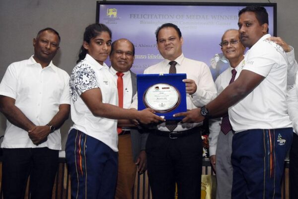 Felicitating Commonwealth Game winners