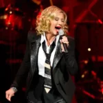 'Her legacy will live on': World pays tribute to Australian 'icon' Olivia Newton-John
