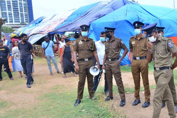 Protesters remove tents in Galle Face