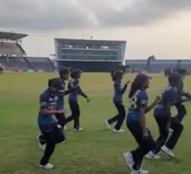 Sri Lanka qualified for the finals of the #AsiaCup2022 after winning against Pakistan by 1 run