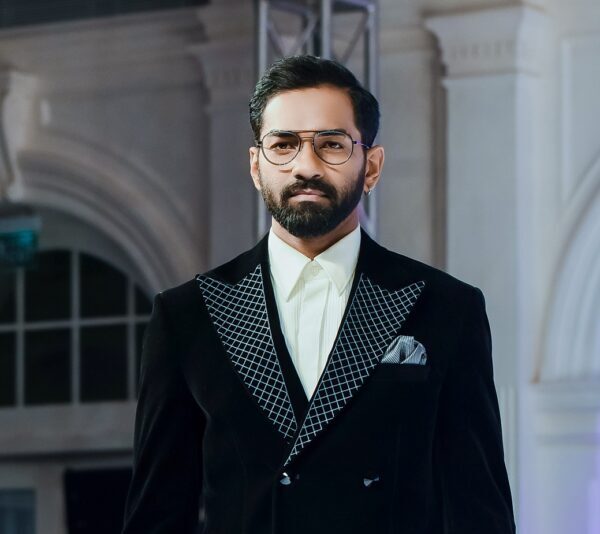 Fashionable Eyewear Partner 1