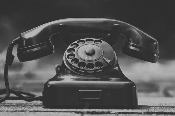 “HELLO” – by Des Kelly