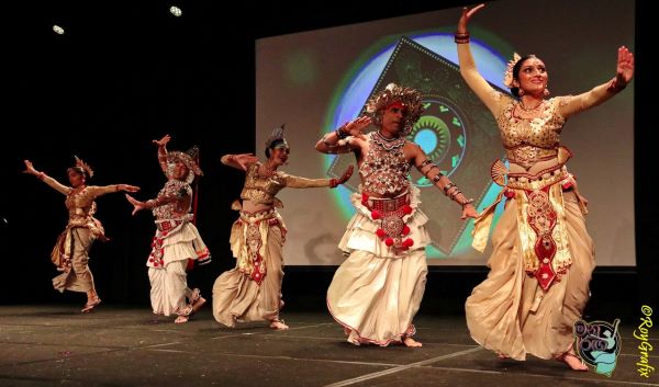 Manu Ranga Dancing Concert2-eLanka