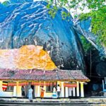 Pilikuththuwa cave temple