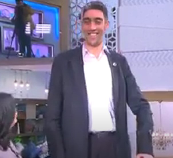 The World's Tallest Person