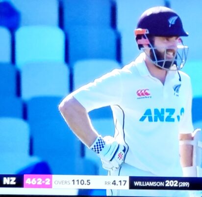 New Zealand batters bludgeon Sri Lanka attack then strike crucial blows