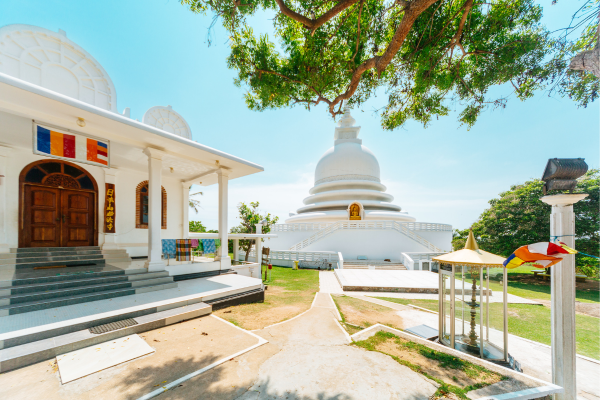 Rumassala Temple - eLanka