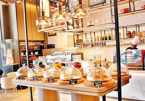 New Coffee shop at Courtyard