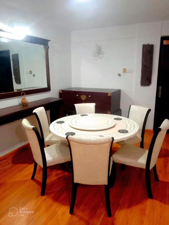 FOR SALE – 3 Bedroom House – Fully Furnished Penthouse located in the heart of the Vibrant Nuwara Eliya town- eLanka