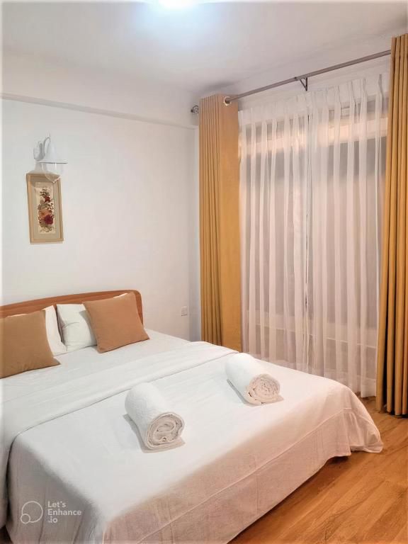 FOR SALE – 3 Bedroom House – Fully Furnished Penthouse located in the heart of the Vibrant Nuwara Eliya town- eLanka