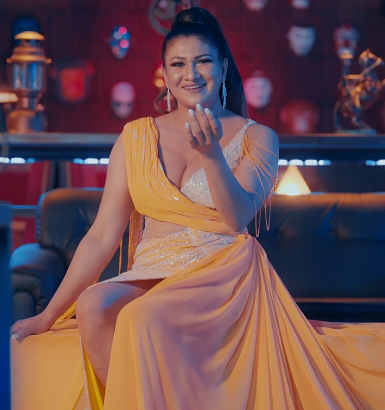 ASHA TENNAKOON ALREADY A SHINING  SINGING STAR IN A SPARKLING VOYAGE WITH  DEEP FOUNDATIONS LAID – by Sunil Thenabadu in Brisbane