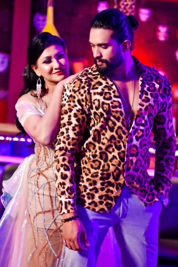 ASHA TENNAKOON ALREADY A SHINING SINGING STAR IN A SPAKLING VOYAGE WITH DEEP FOUNDATIONS LAID – by Sunil Thenabadu in Brisbane - eLanka