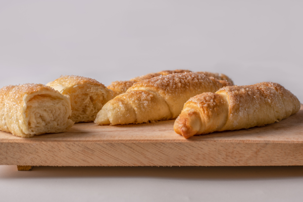Sri Lankan Kimbula Buns: Sweet and Soft Delights – By Malsha – eLanka