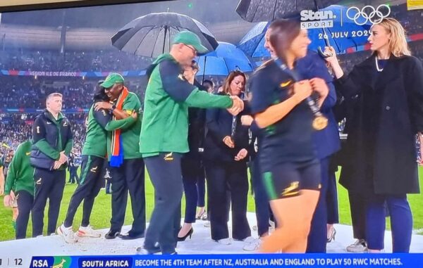 Undermanned All Blacks undone by ferocious Springboks.   One point nail biter makes South Africa the only four time World Cup winner. - BY TREVINE RODRIGO IN MELBOURNE.  (eLanka Sports editor)