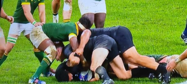Undermanned All Blacks undone by ferocious Springboks.   One point nail biter makes South Africa the only four time World Cup winner. - BY TREVINE RODRIGO IN MELBOURNE.  (eLanka Sports editor)