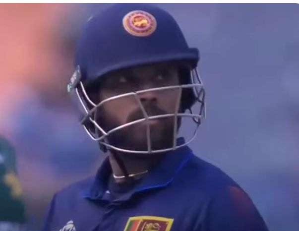 Kusal Mendis and Sadeera Samarawickrema fireworks count for nothing as the tail let’s Pakistan cruise past. – BY TREVINE RODRIGO IN MELBOURNE.  (eLanka Sports editor)