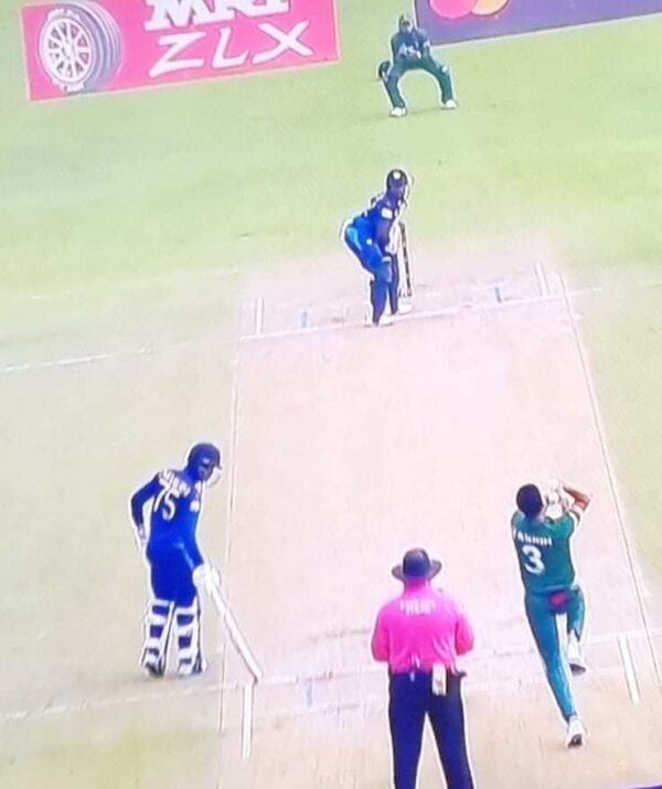 Bangladesh and questionable umpiring make for a sad day in cricketing history.  Sr Lanka bow out of World Cup. - BY TREVINE RODRIGO IN MELBOURNE.  (Elanka Sports Editor).