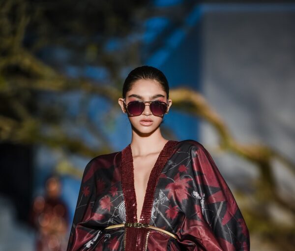 Official Eyewear Partner 01