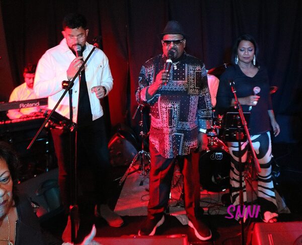 Sohan Weerasinghe and Jacko rock Walawwa with “Ebony” as a warm-up to the New Year - Coverage by SNNI and Johann Dias Jayasinha.