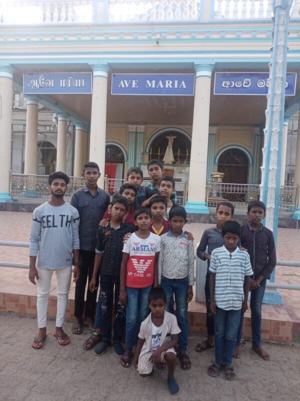 Charity work that Australia’s former High Commissioner Mr. Skanda Kumar is doing for the less fortunate in Sri Lanka – sent to elanka by Mr. Anton Swan - eLanka