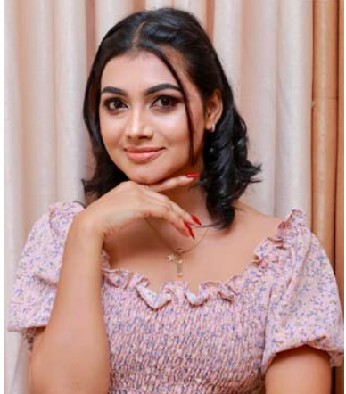 Chathu rajapaksa phenominal actress, model, TV presenter at summit of fame - By Sunil Thenabadu
