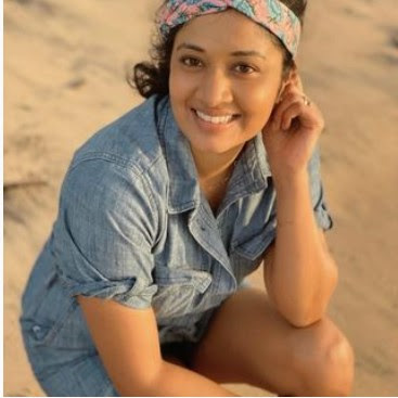Ruvi Lakmali Exuberant, Flamboyant Tele and film Actress,Wins Award At Sumathi Tele Awards 2024 For Her Role In THUMPANE Tele Drama - By Sunil Thenabadu