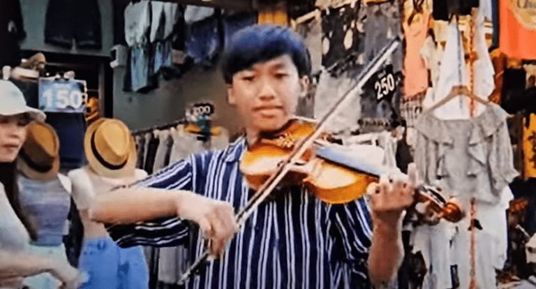 “Exploring the Enchanting Pratunam Night Market in Bangkok” -By  Harold Gunatillake
