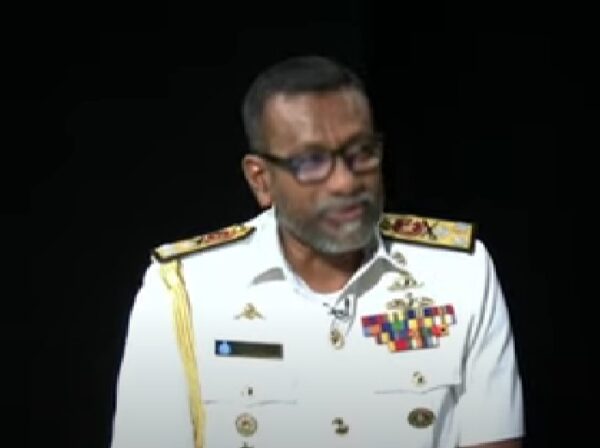 Why was a ship sent to support the American mission in the Red Sea-eLanka