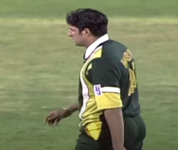Wasim Akram-eLanka