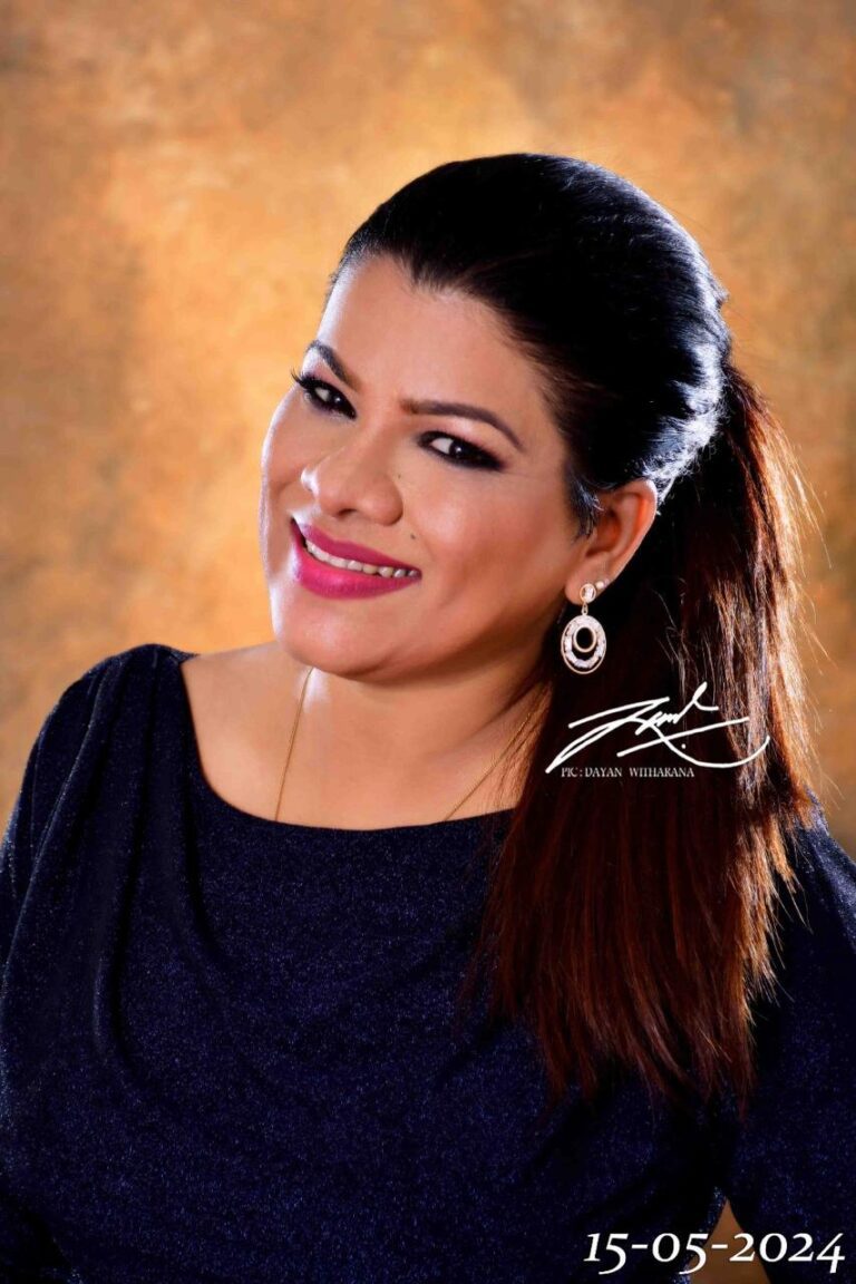 Shrasthrapathi  Suranji Shamali Hindi university lecturer  already a legend in singing Hindi songs at summit of fame, a human being par excellence – By Sunil Thenabadu