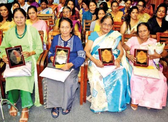 ශ්රී ලංකාවේ ප්රථම රූපවාහිනී නිවේදිකා සුමනාවන් දිවි සැරියෙන් සමු ගනී - By Dr Gamini Kariyawasam2