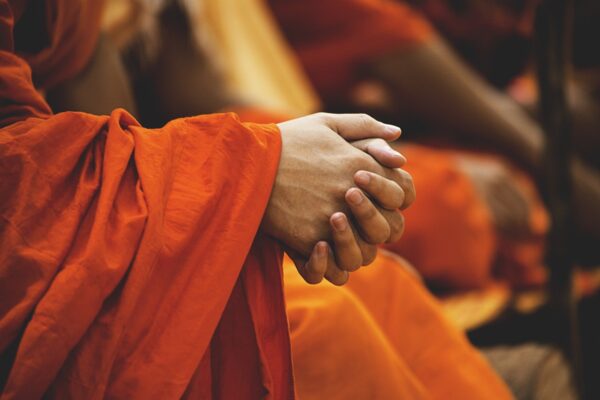 Theravada and Mahayana Buddhism-eLanka