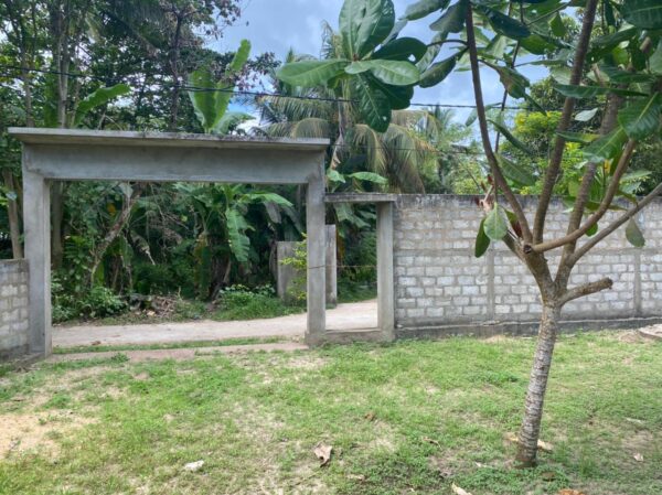 Hikkaduwa 3BR Villa For Sale - eLanka
